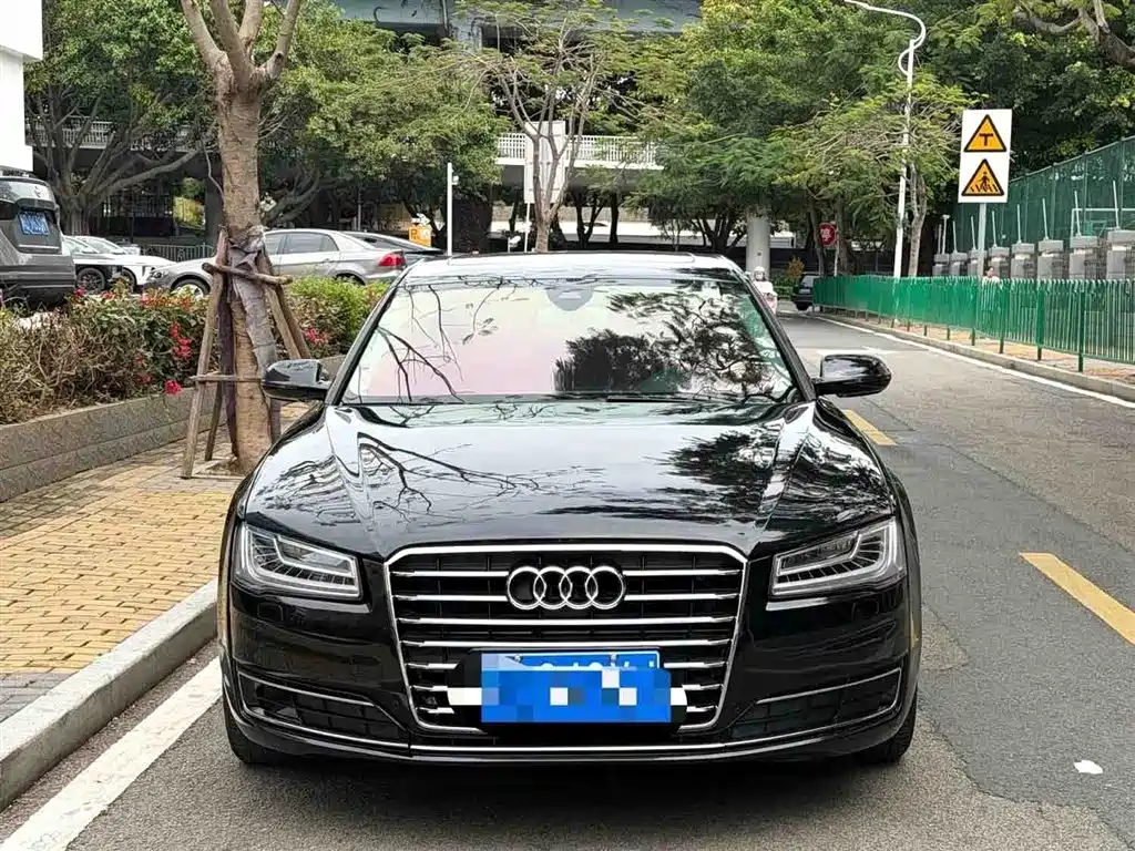 Audi A8 2014 A8L 45 TFSI quattro Luxury фото 2