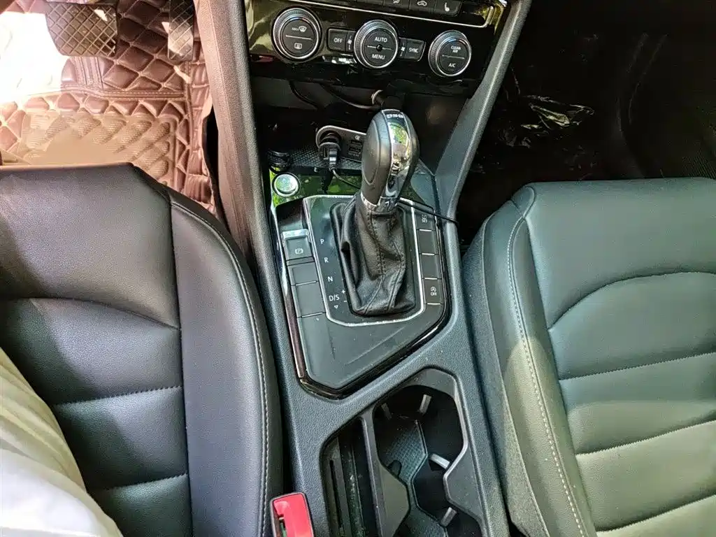 Volkswagen Tharu 2019 280TSI 2WD Comfort Edition China VI фото 7