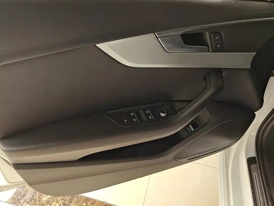 Audi A4L 2020 40 TFSI Luxury Dynamic фото 7