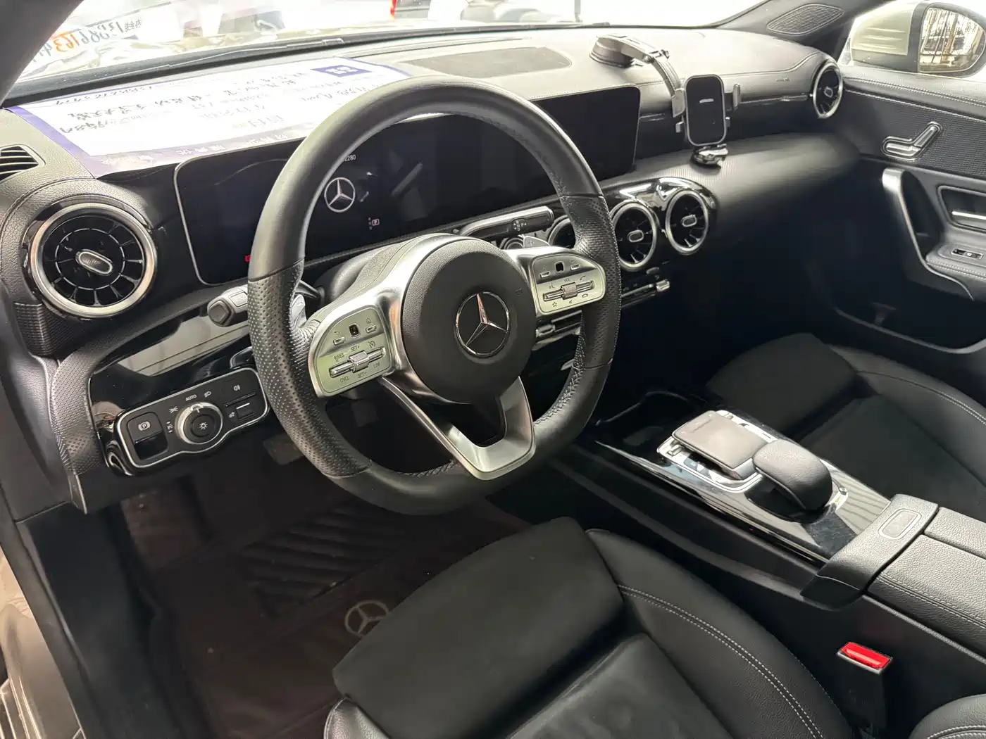 Mercedes-Benz A-Class 2019 A 200 L Sport Sedan фото 8