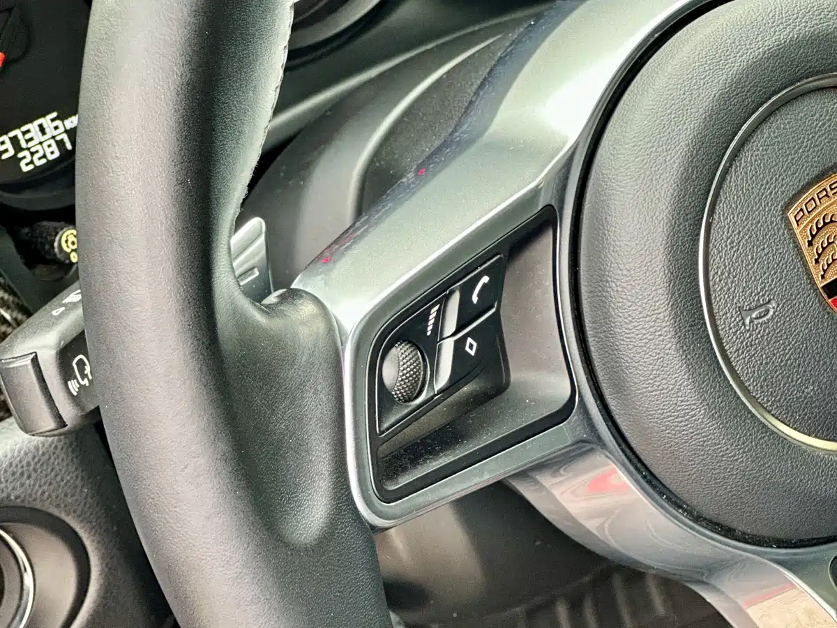 Porsche Macan 2018 Macan 2.0T фото 17