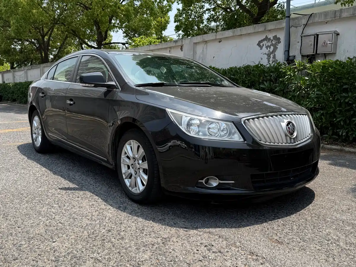 Buick LaCrosse 2012 2.4L SIDI Premium Edition фото 3