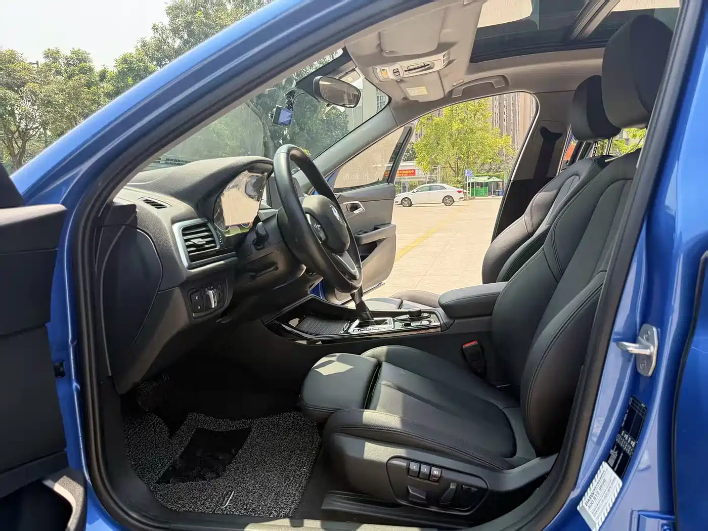 BMW 1 Series 2017 118i Sport фото 4