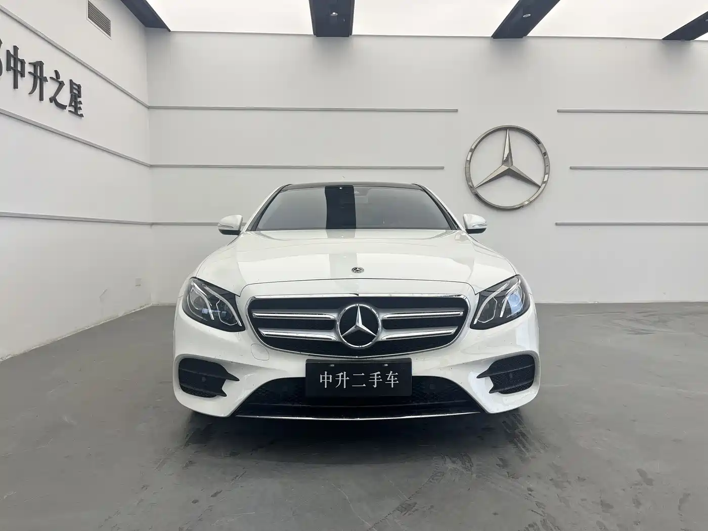 Mercedes-Benz E-Class 2016 E 300 L Sport Fashion Type фото 4