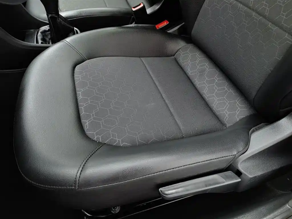 Volkswagen Santana 2015 1.6L Manual Comfort Edition фото 20