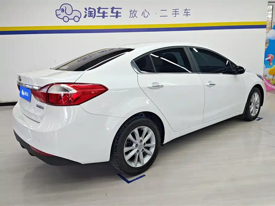Kia K3 2016 1.6L Automatic GLS фото 3