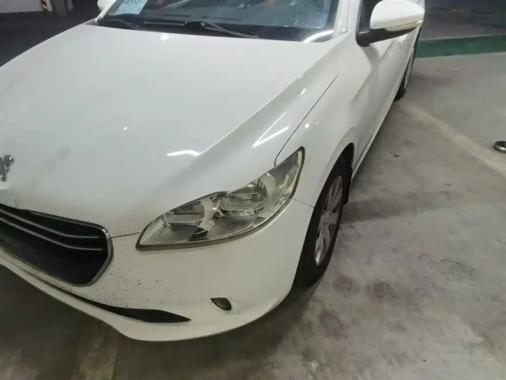 Peugeot 301 2014 1.6L Manual Comfort Edition фото 24