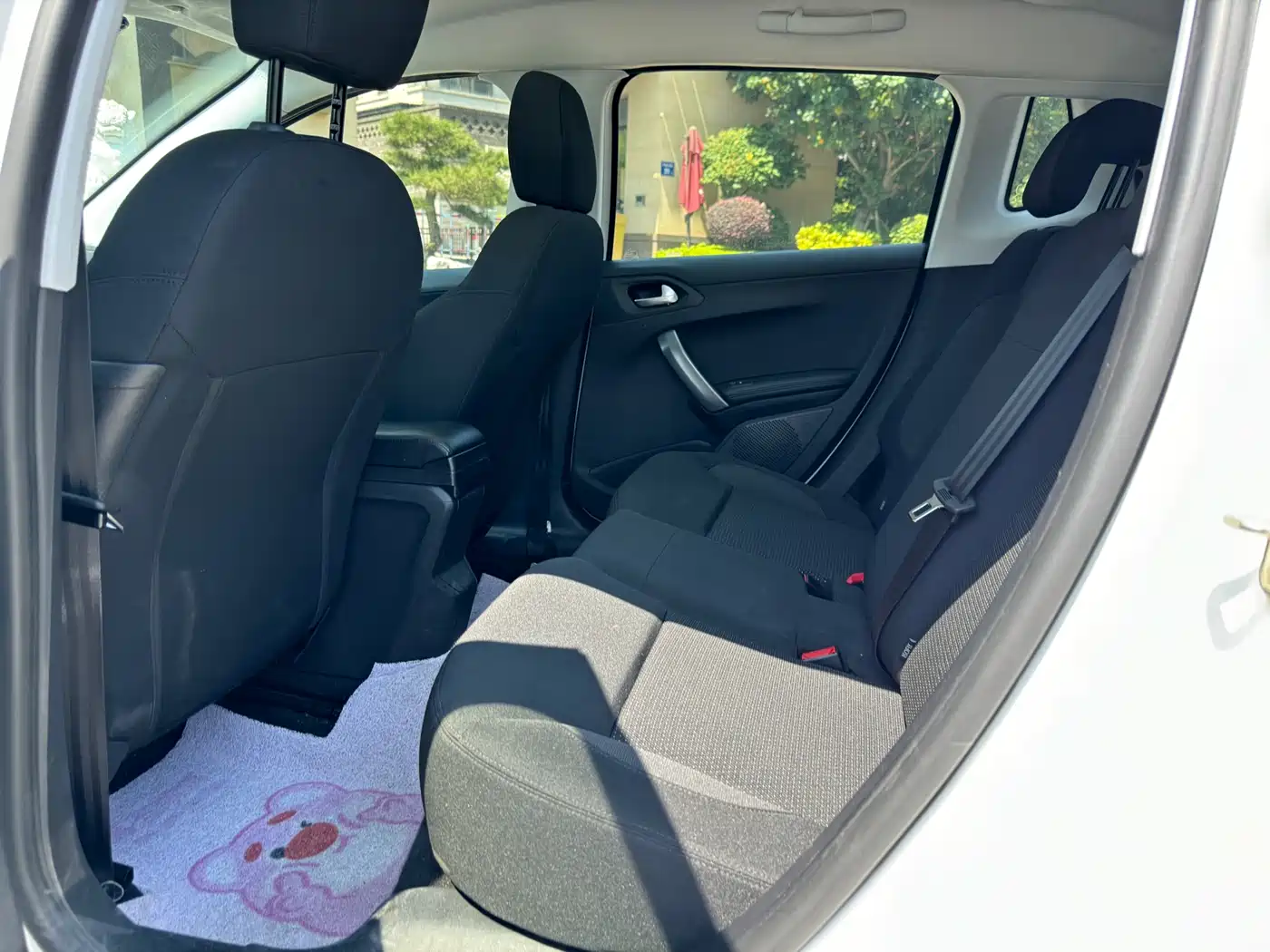 Peugeot 2008 2018 230THP Automatic Fashion Edition фото 5