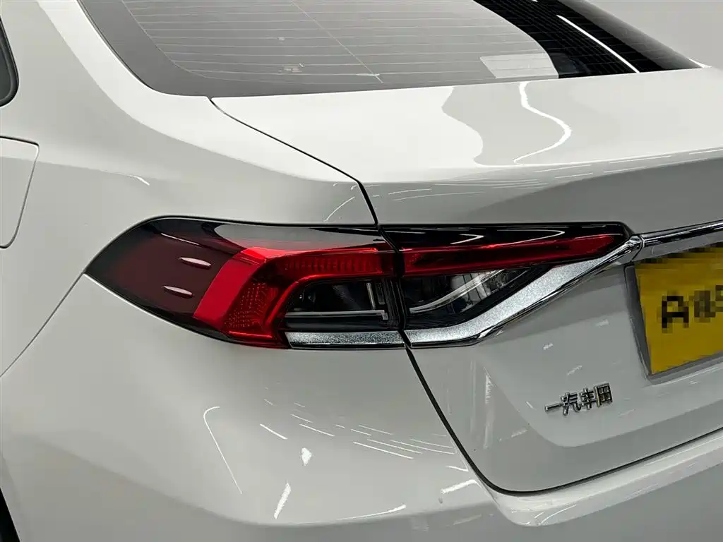 Toyota Corolla 2022 1.2T S-CVT Pioneer PLUS Edition фото 10