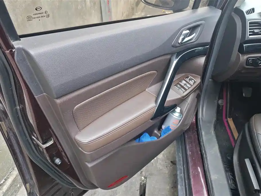 GAC Trumpchi Trumpchi GS4 2015 200T Manual Elite Edition фото 7