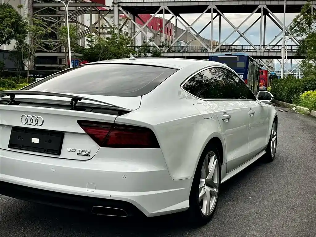 Фото 6 - Audi A7