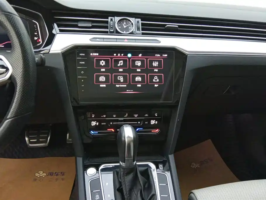 Volkswagen Magotan 2023 Model 2 Million Commemorative Edition 330TSI DSG Luxury фото 13