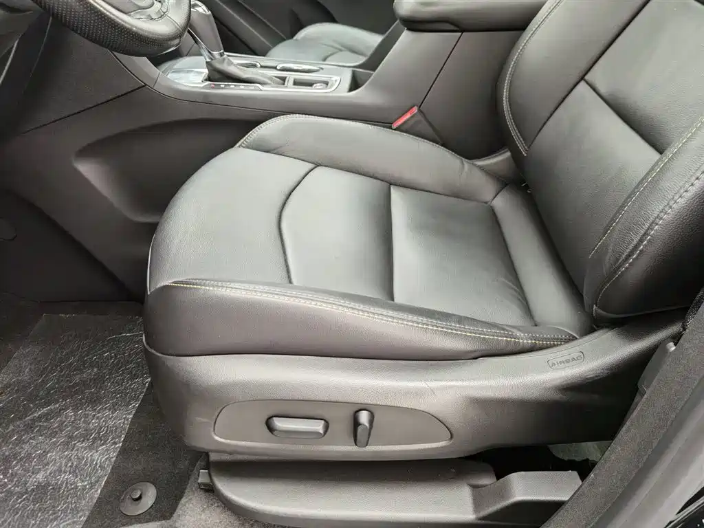 Chevrolet Equinox 2019 535T Auto Control Edition China V фото 20