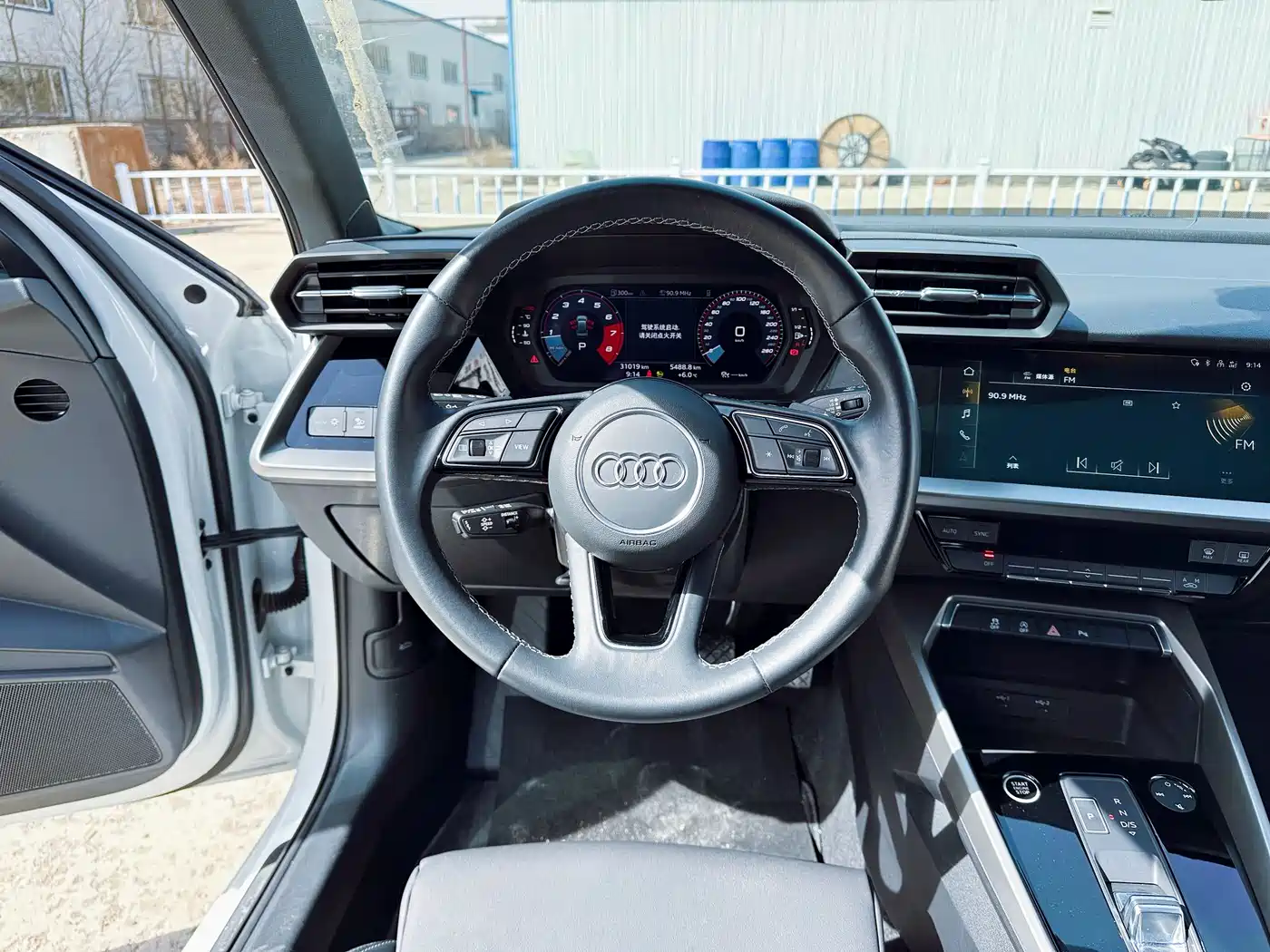 Audi A3 2023 A3L Limousine 35 TFSI Fashion Sport фото 13