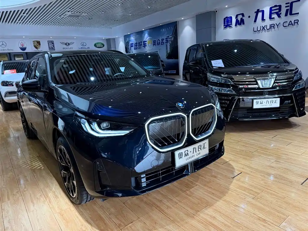 BMW X3 2025 xDrive30L Leading Model M Sport Black Package фото 3