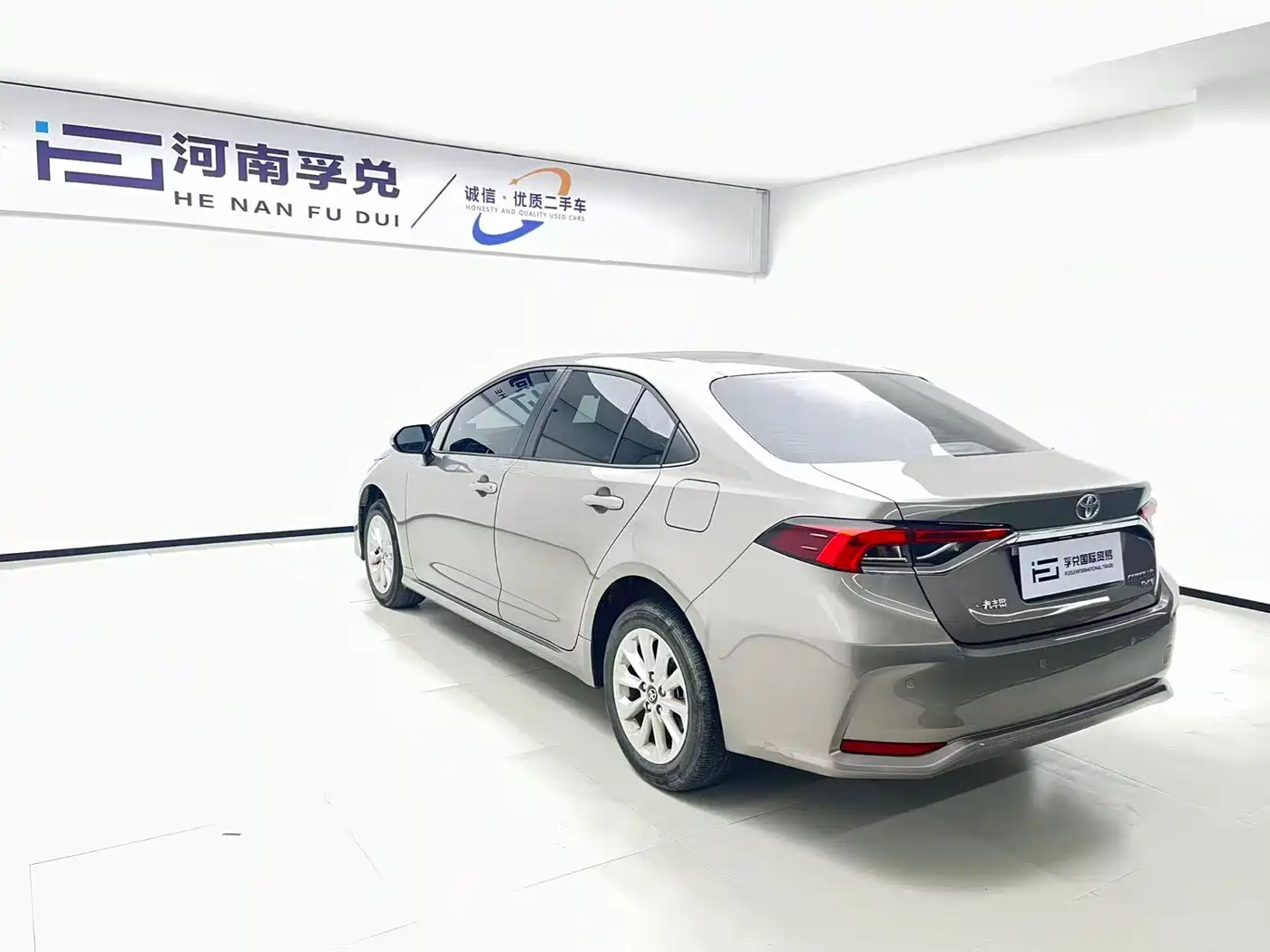 Toyota Corolla 2021 1.2T S-CVT Elite PLUS Edition фото 4