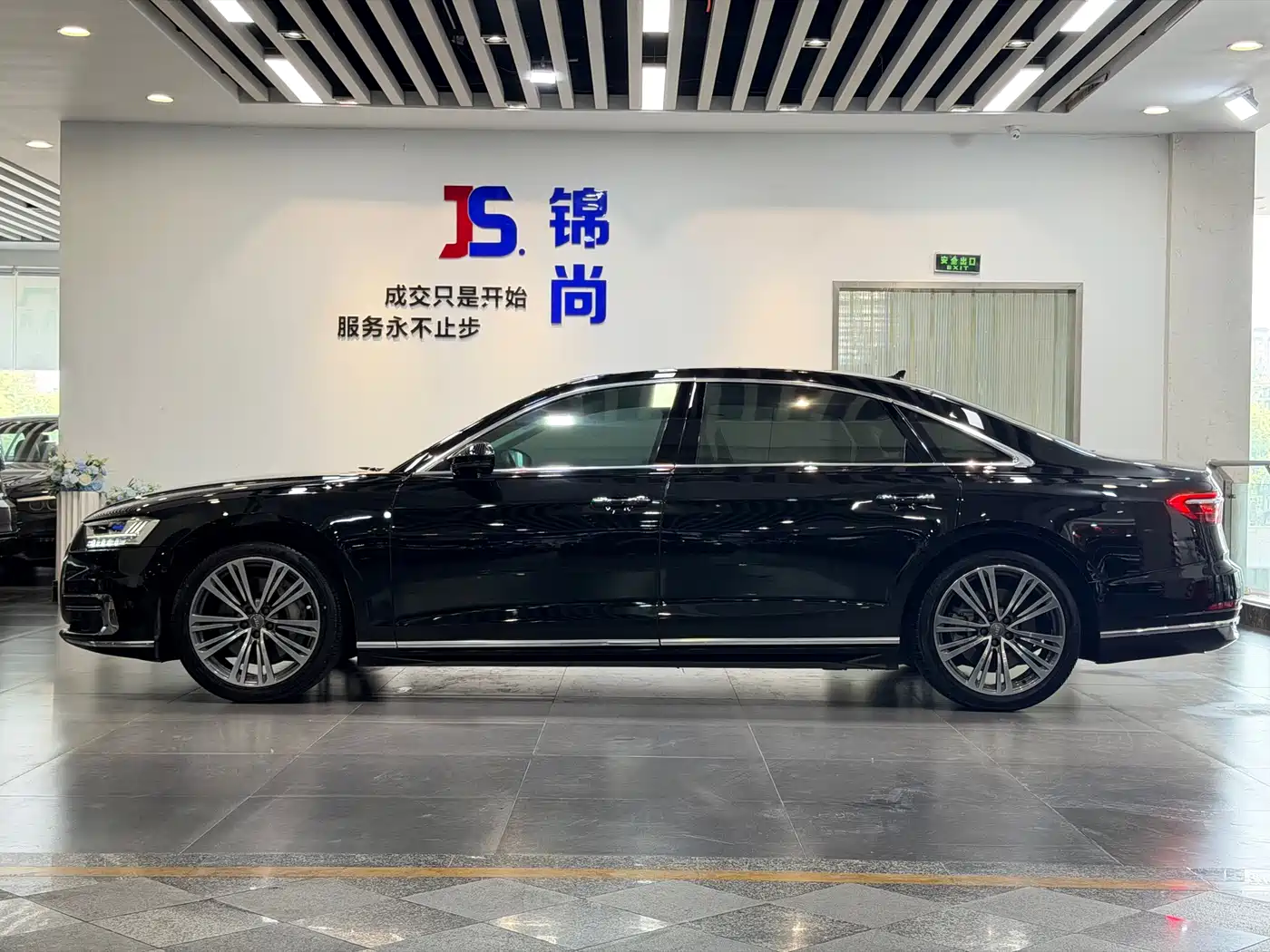 Audi A8 2019 Plus A8L 55 TFSI quattro Luxury фото 4