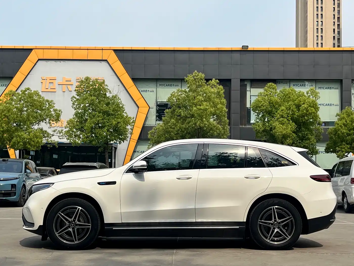 Mercedes-Benz EQC 2021 EQC 400 4MATIC фото 8