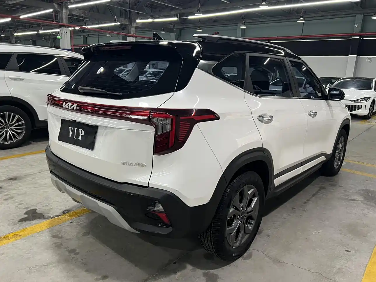 Kia Seltos 2023 1.5L CVT Luxury Edition фото 4