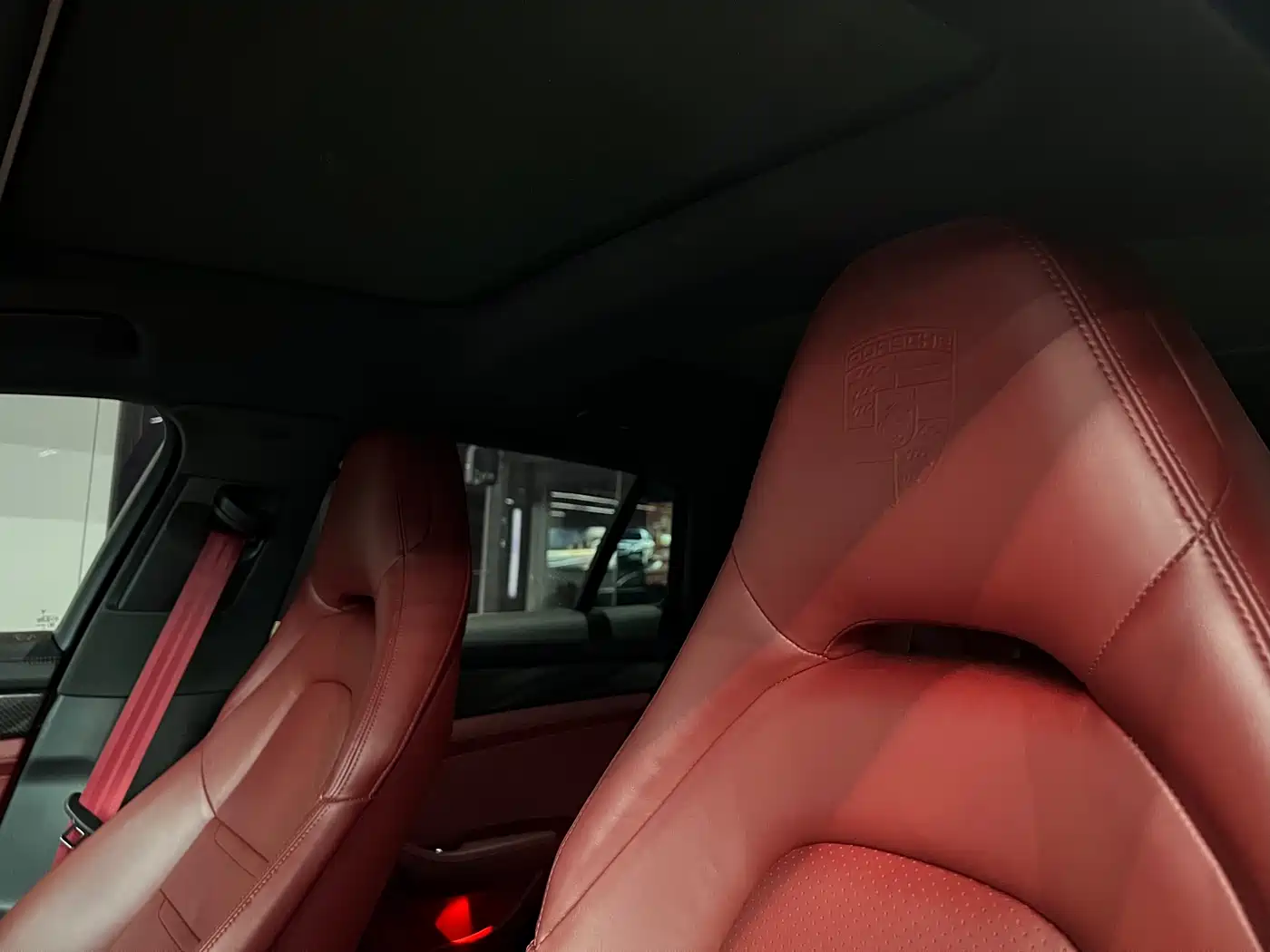 Porsche Panamera 2017 Panamera 4 Sport Turismo 3.0T фото 6