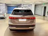 Фото 5 - Audi Q5 e-tron
