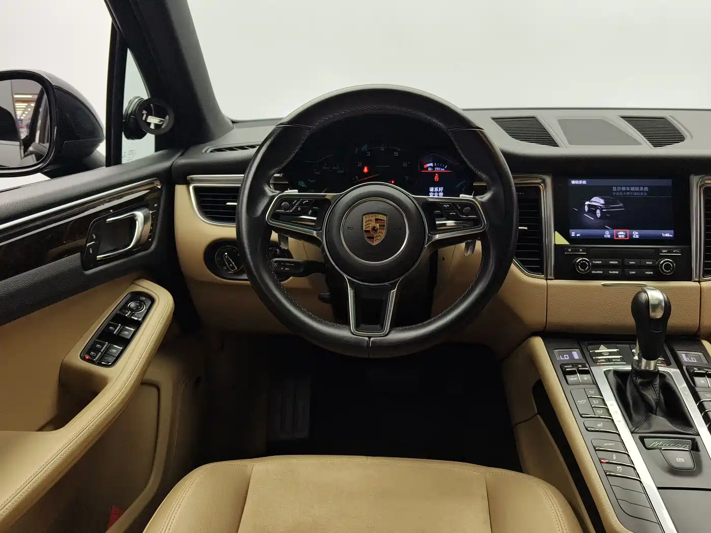 Porsche Macan 2018 Macan 2.0T фото 12