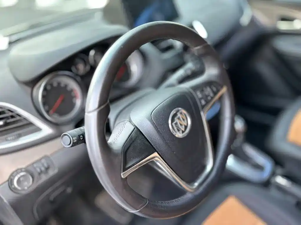 Фото 13 - Buick Encore