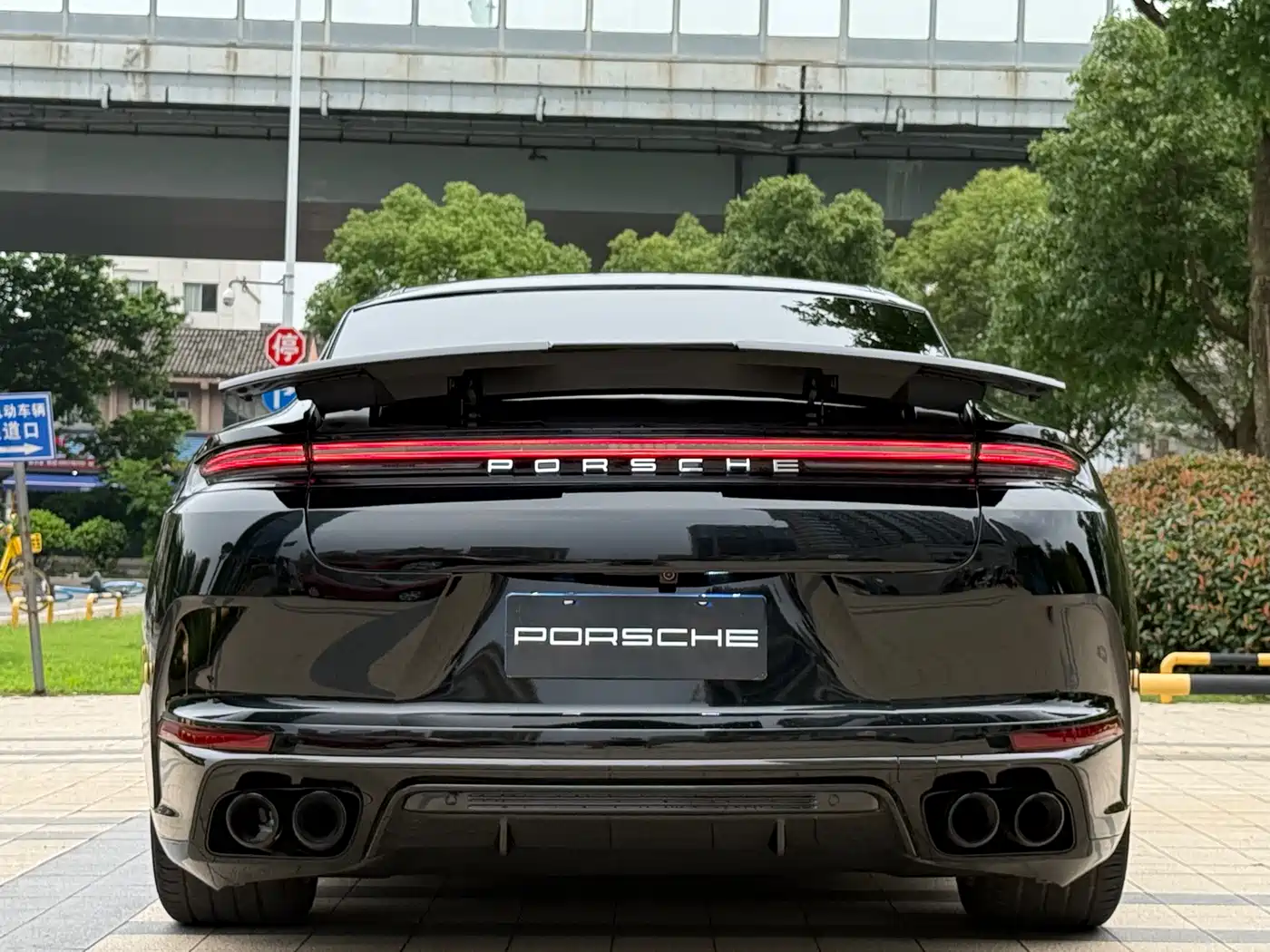 Porsche Panamera 2016 Panamera Executive Edition 3.0T фото 5