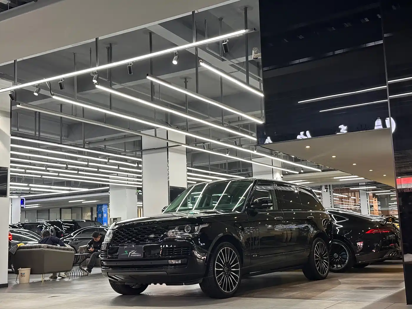 Land Rover Range Rover 2017 3.0 SC V6 Vogue SE Autobiography LWB фото 3