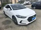 Фото 3 - Hyundai Elantra