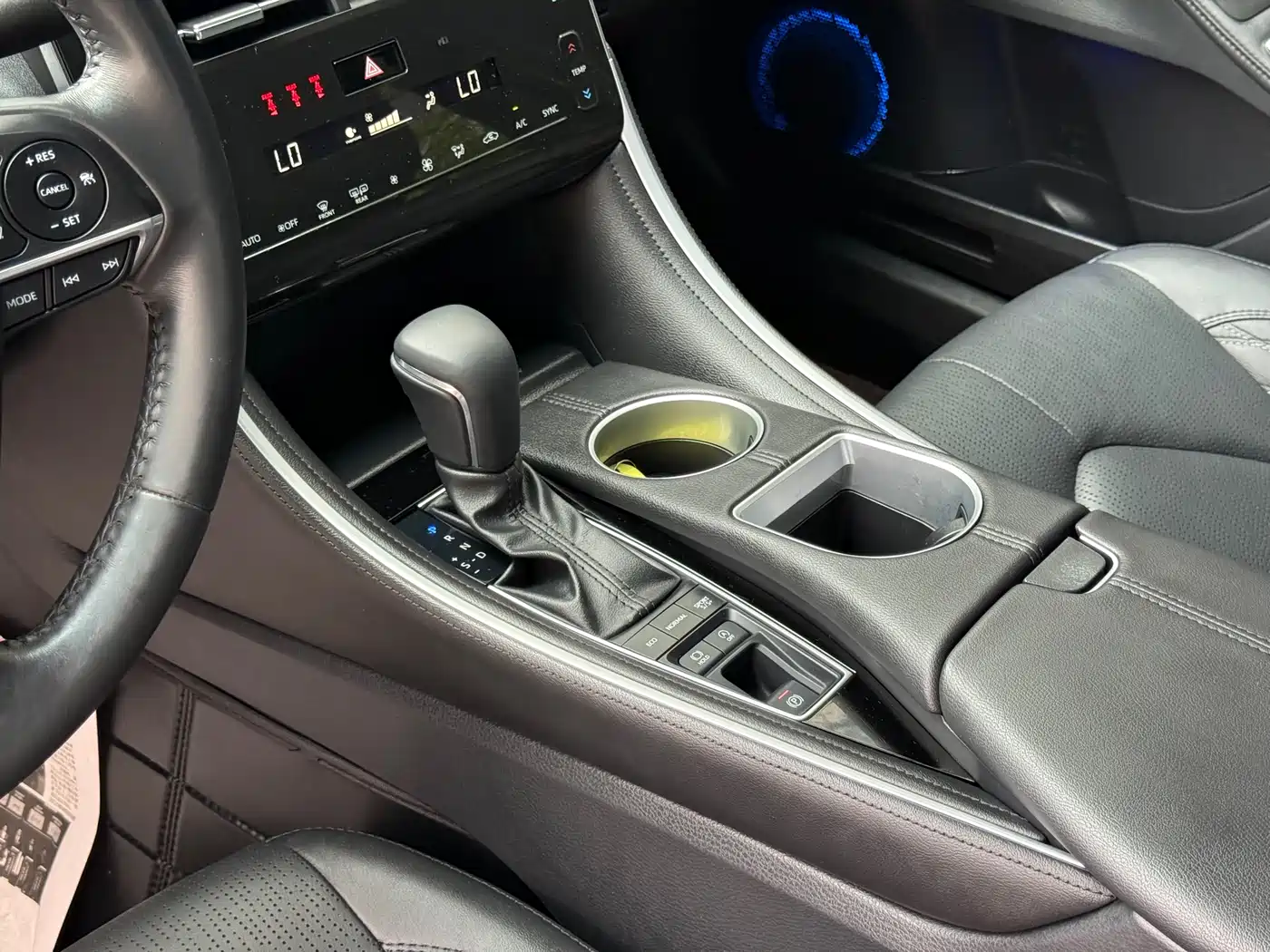 Toyota Avalon 2022 2.5L Touring Premium Edition фото 9