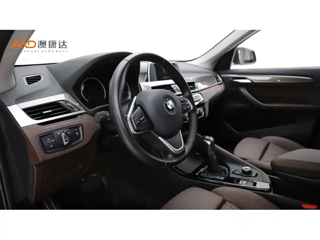 BMW X1 2019 sDrive18Li Premium Model фото 6