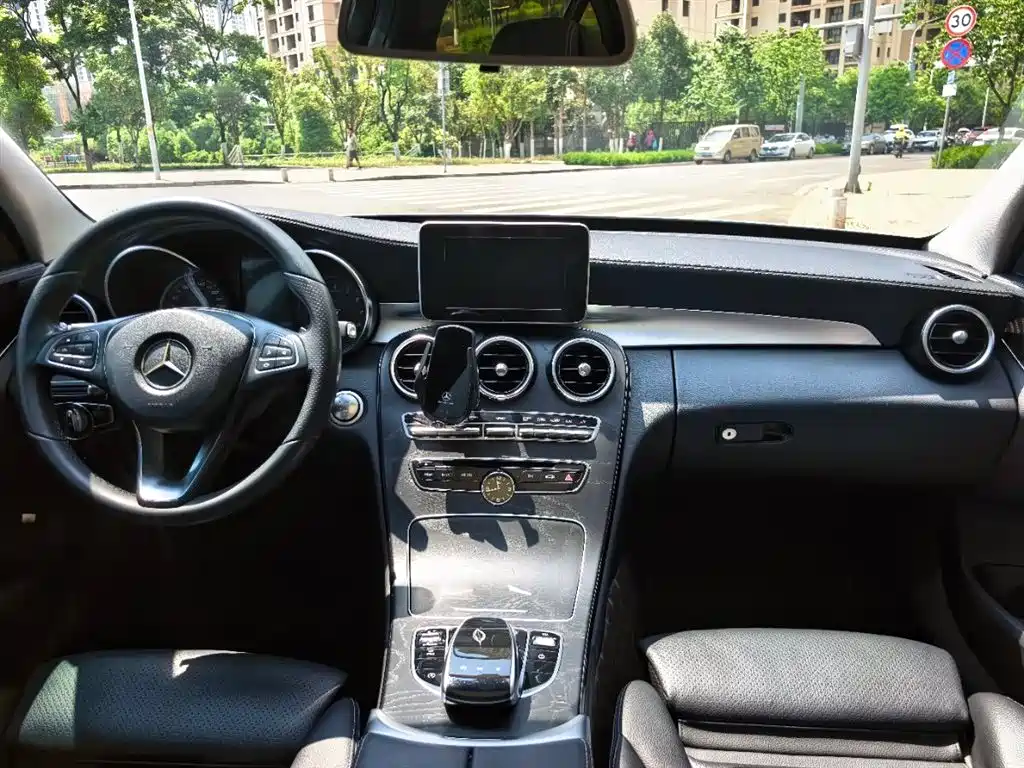 Mercedes-Benz C-Class 2018 C 200 L Sport Edition фото 9