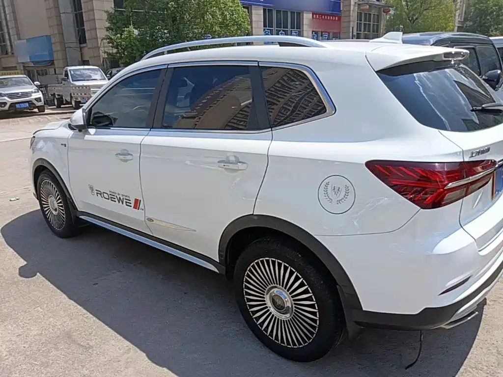 Фото 5 - Roewe RX5