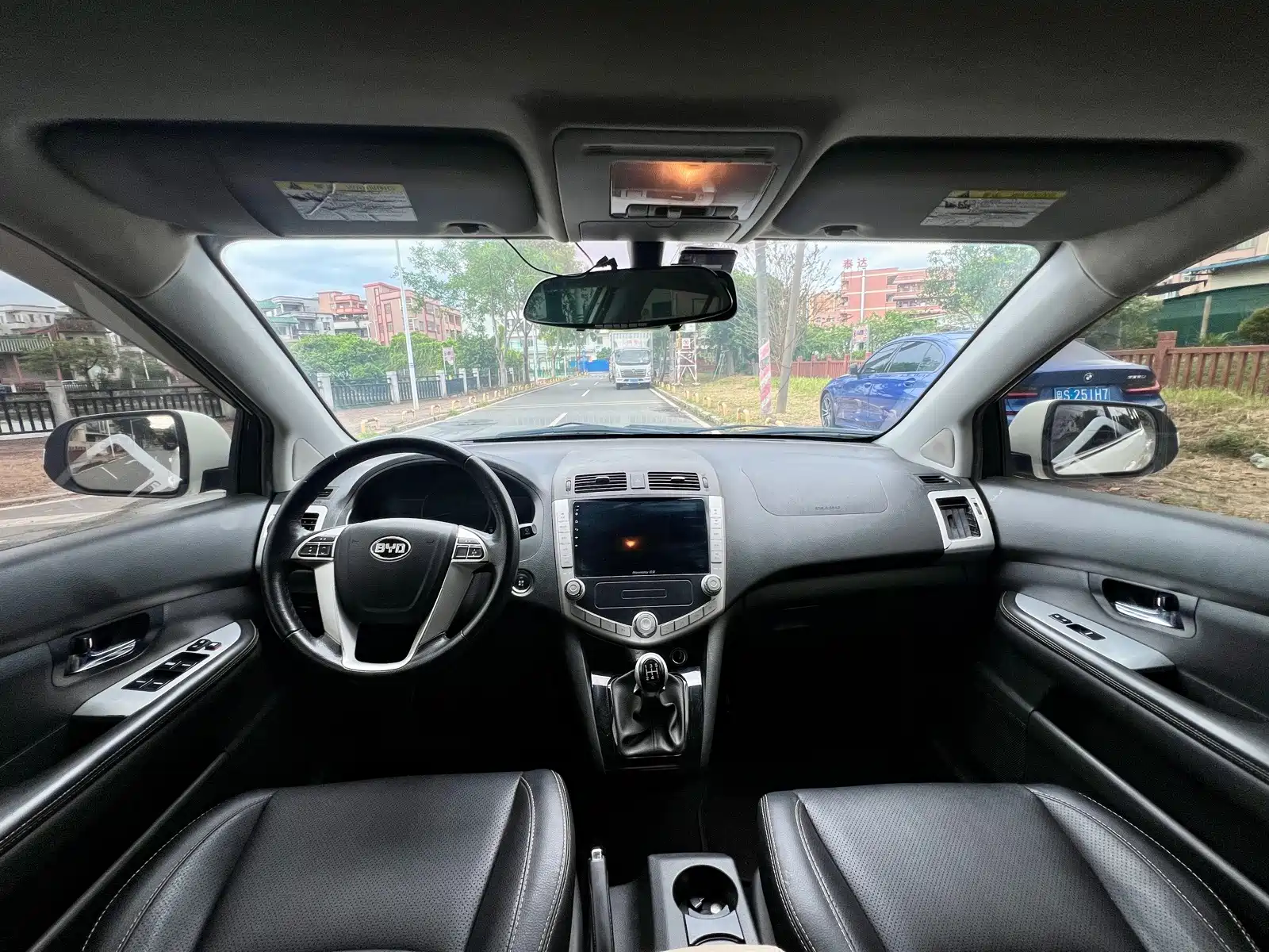 Фото 5 - BYD S6