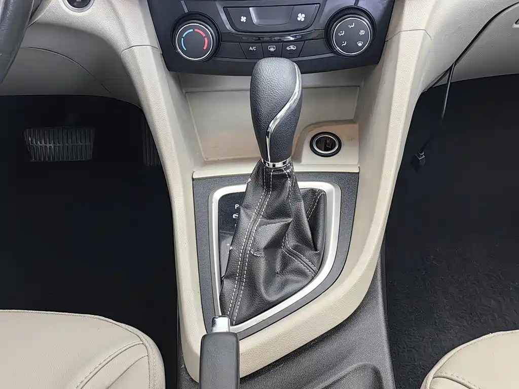 Фото 13 - Buick Excelle