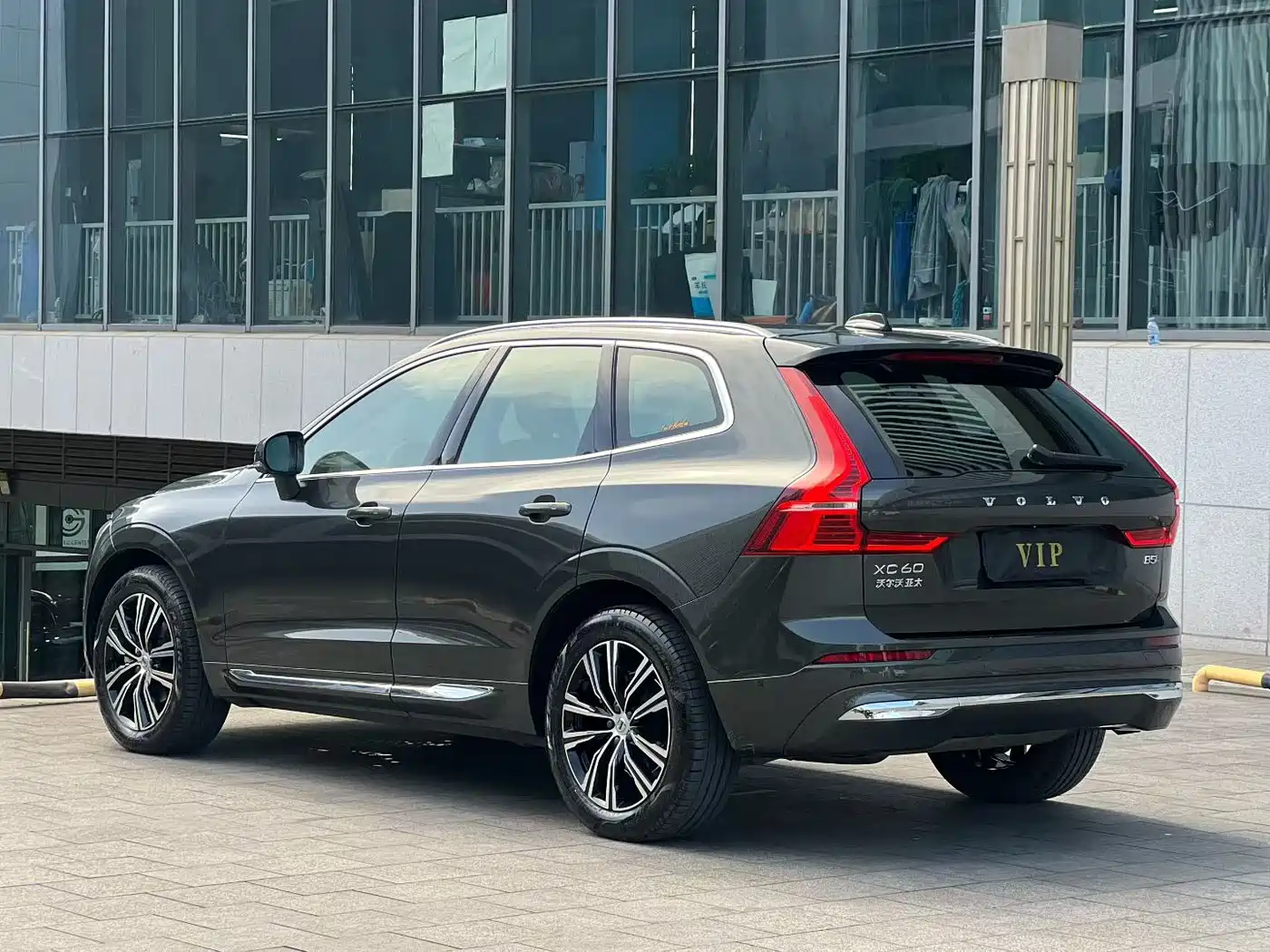 VOLVO XC60
