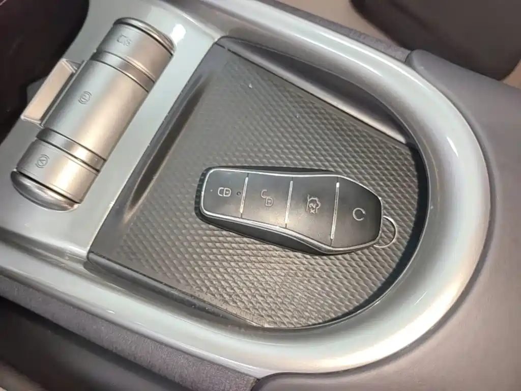 Фото 9 - BYD Dolphin
