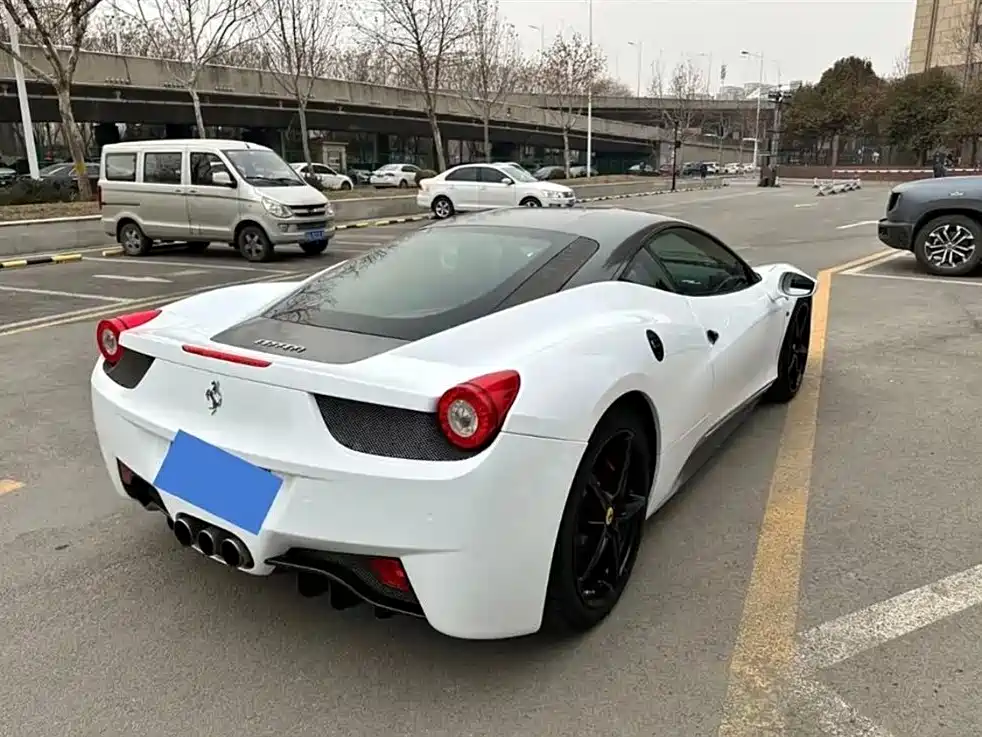 Ferrari 458 2013 2011 4.5L Italia