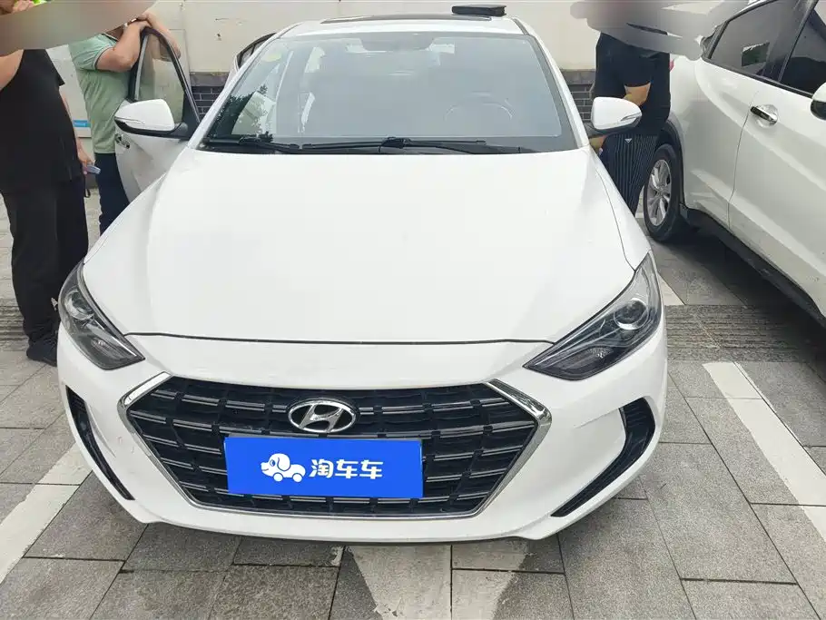 Hyundai Elantra 2020 1.4T DCT Dynamic·Vitality фото 2