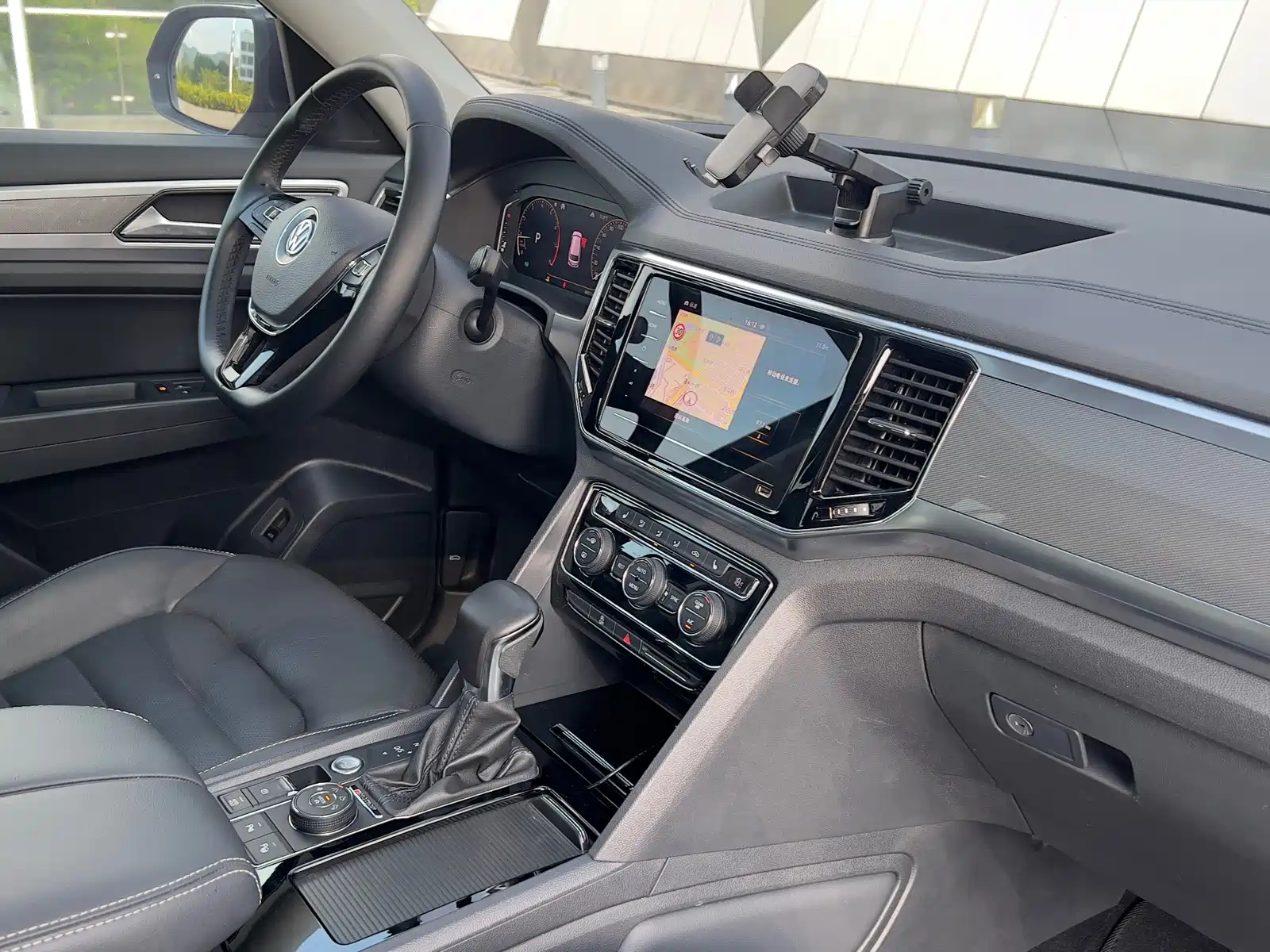 Фото 22 - Volkswagen Teramont
