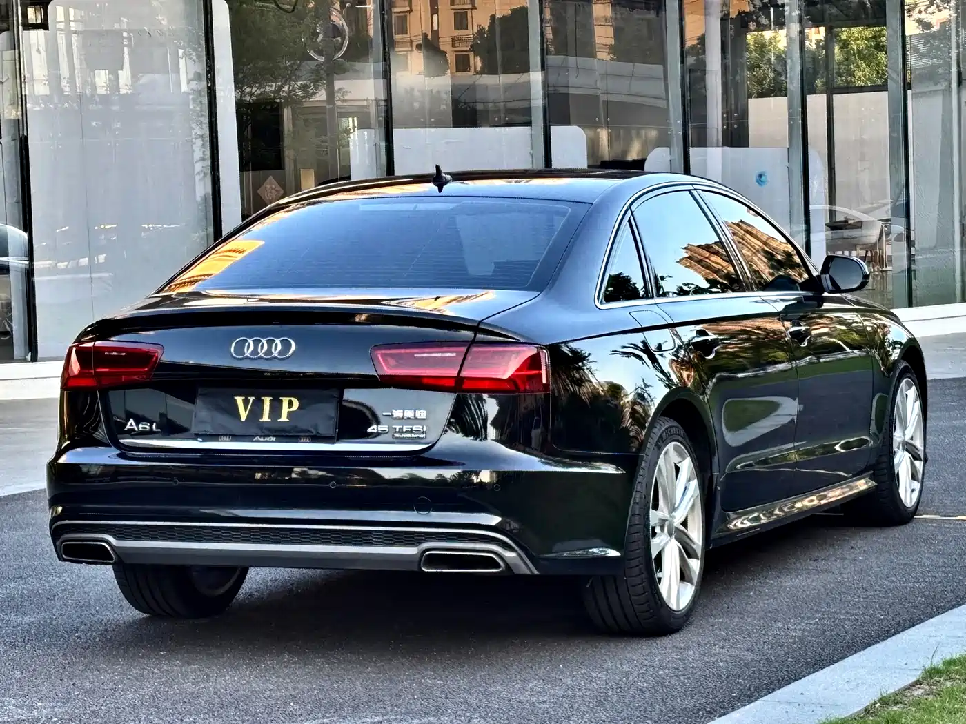 Audi A6L 2018 30th Anniversary 45 TFSI quattro Sport фото 7