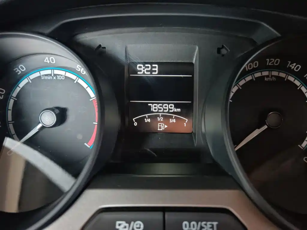 Фото 4 - Škoda Rapid
