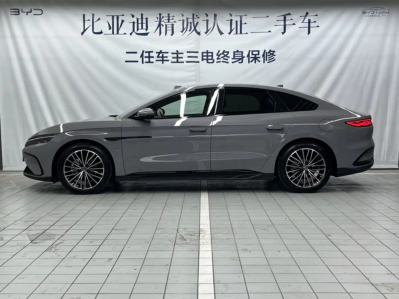 BYD Han 2025 DM-i Smart Driving Edition 125KM LiDAR Flagship фото 3