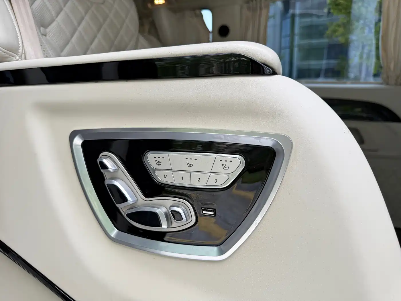 Mercedes-Benz Vito 2021 2.0T Elite 7-Seater фото 20