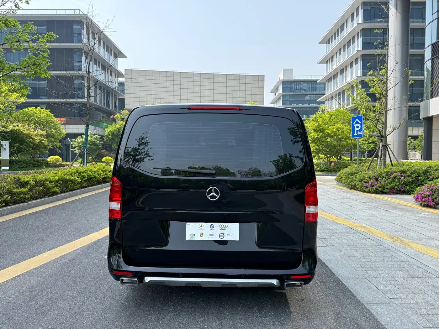 Mercedes-Benz Vito 2021 2.0T Elite 7-Seater фото 5