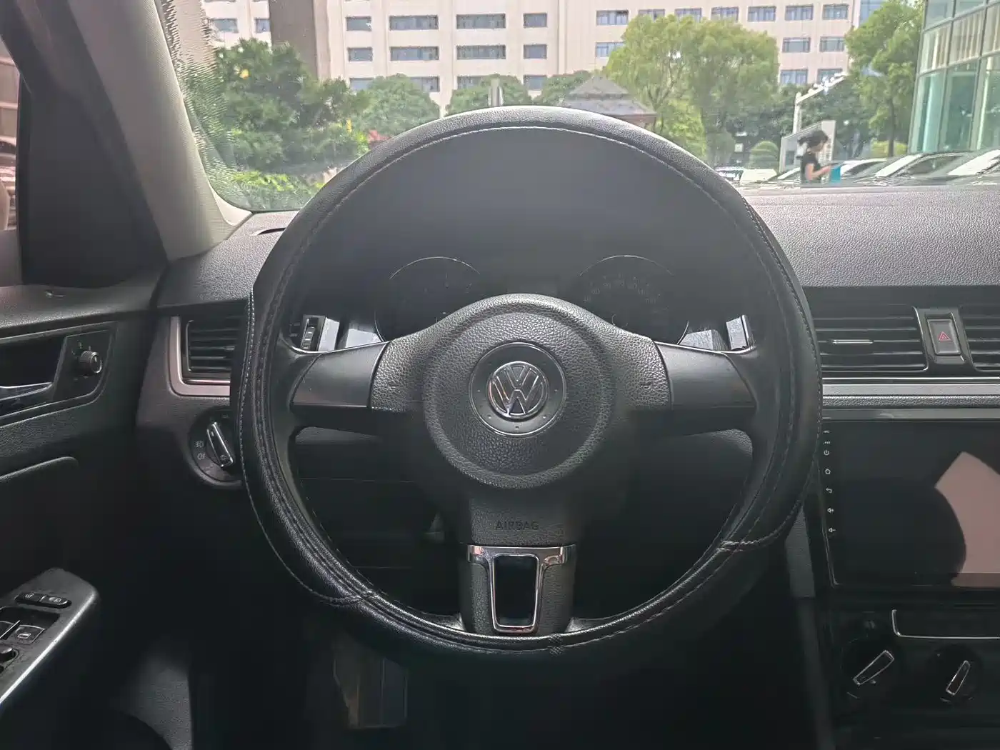 Volkswagen Bora 2014 1.6L Manual Comfort Edition фото 7