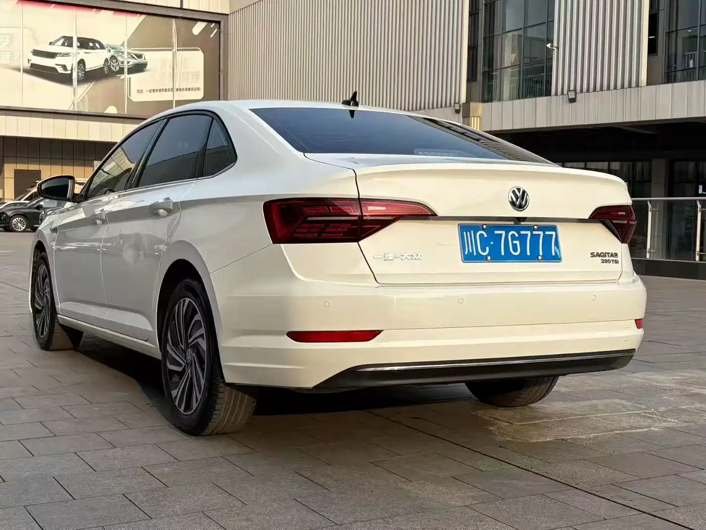 Volkswagen Sagitar 2022 280TSI DSG Surpassing Edition фото 7