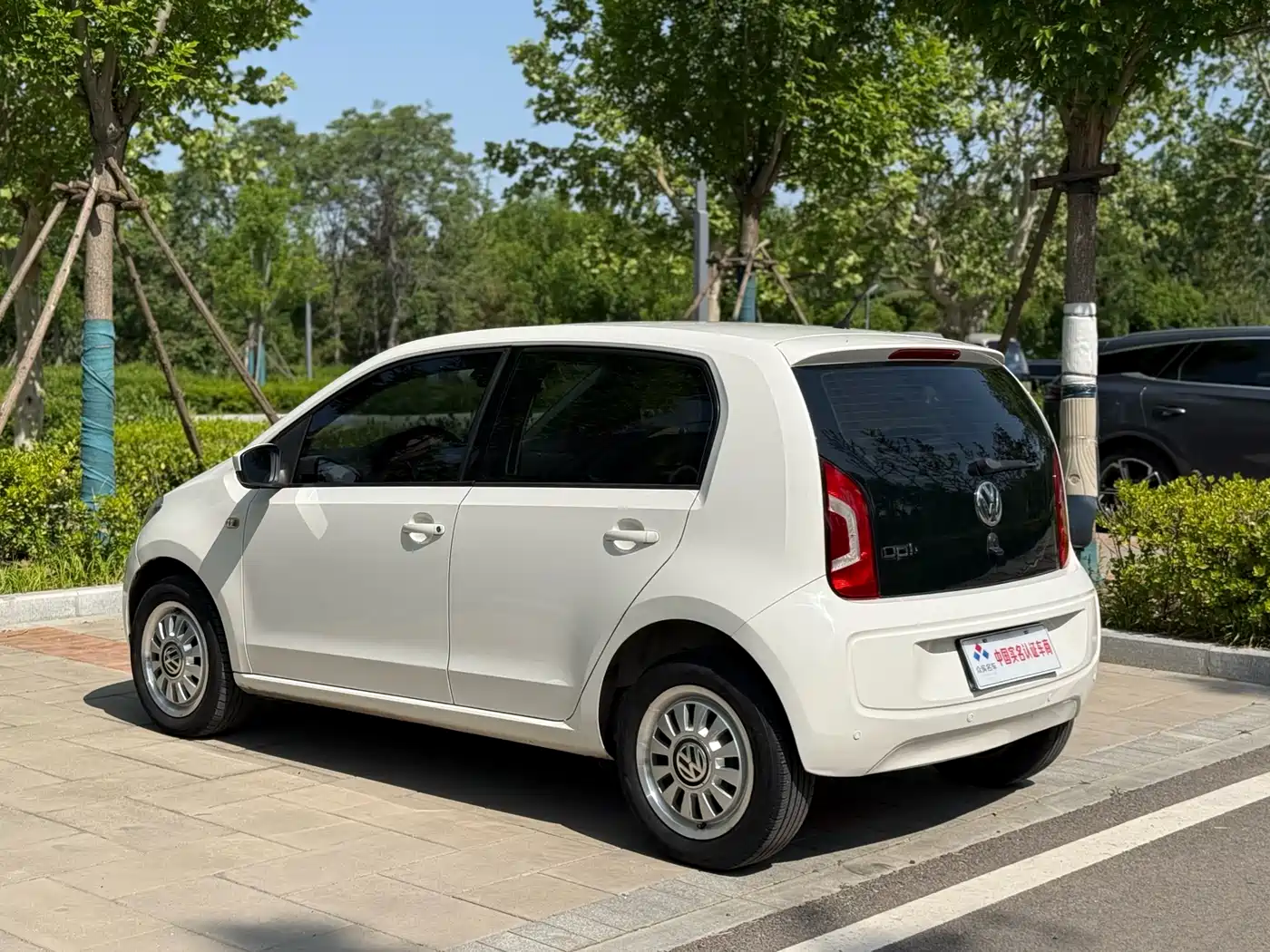Volkswagen up! 2015 1.0L move up! фото 19
