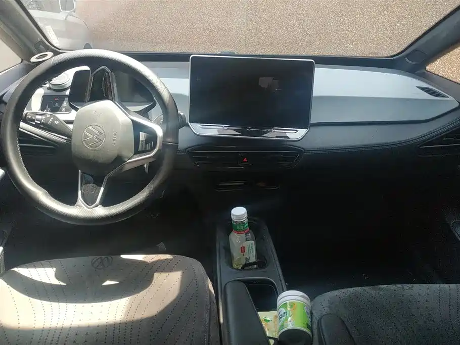 Volkswagen ID.3 2025 Smart Pure Intelligent Edition фото 12